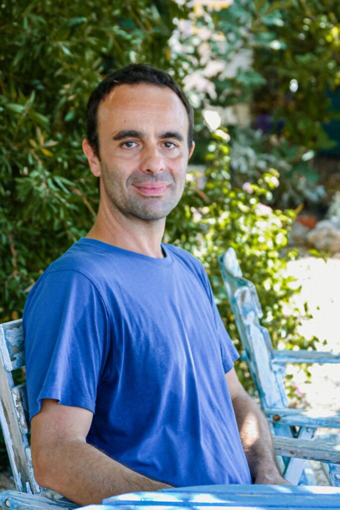 Constantinos Giannetakis Iyengar yoga teacher in Crete